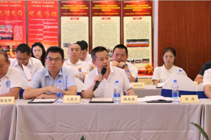 四川在华南地区流动党员教育管理工作交流会暨基层党建工作巡展启动仪式在深圳举行(图2) 2.jpg