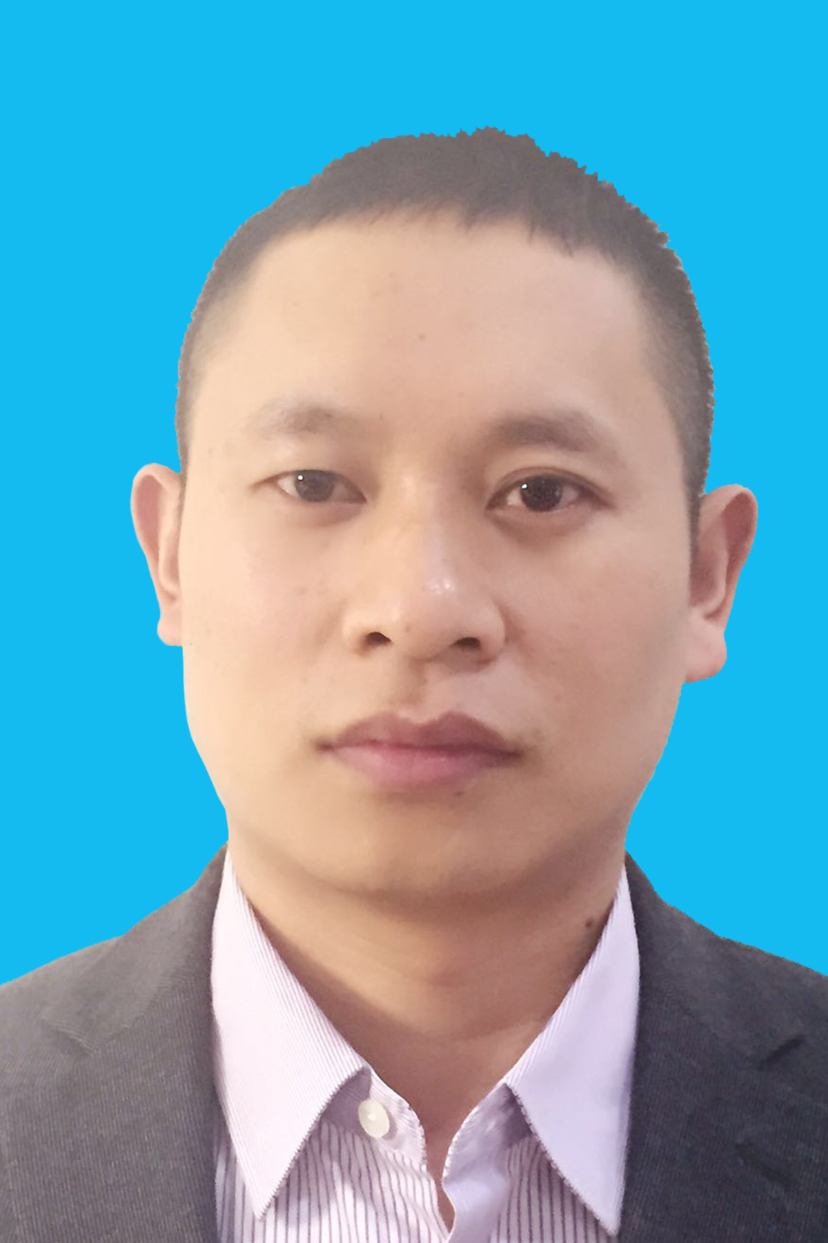 何洁.jpg